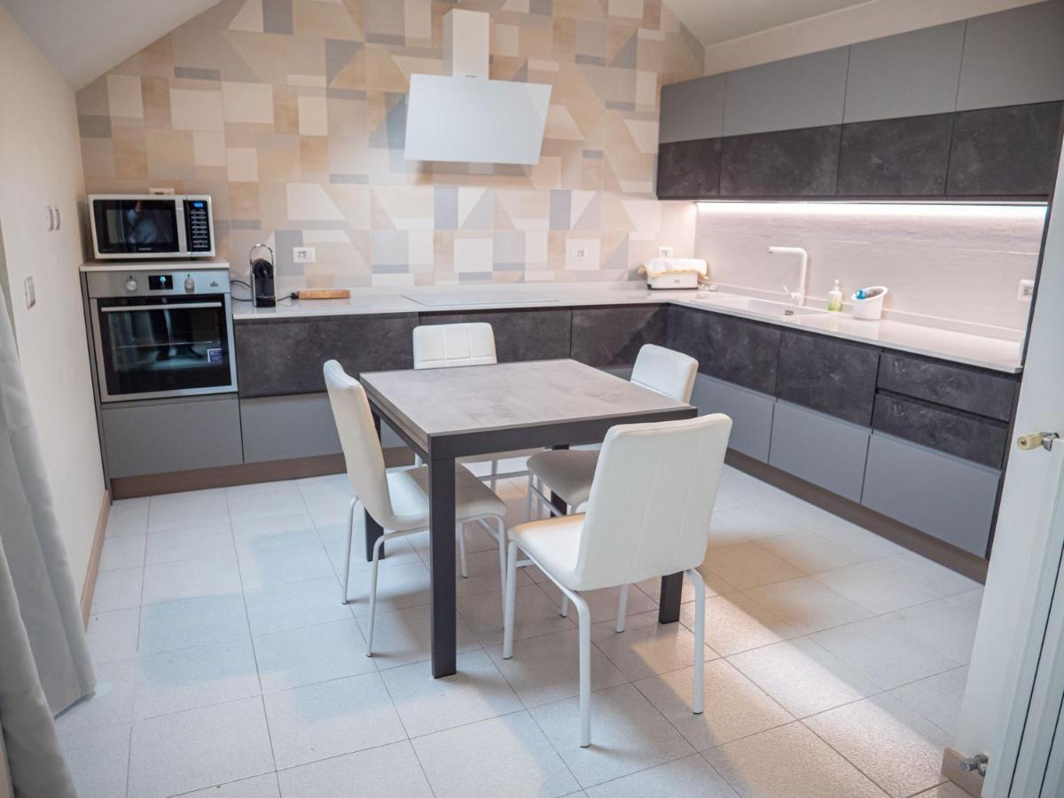 דירות מילאנו Comfy Penthouse מראה חיצוני תמונה
