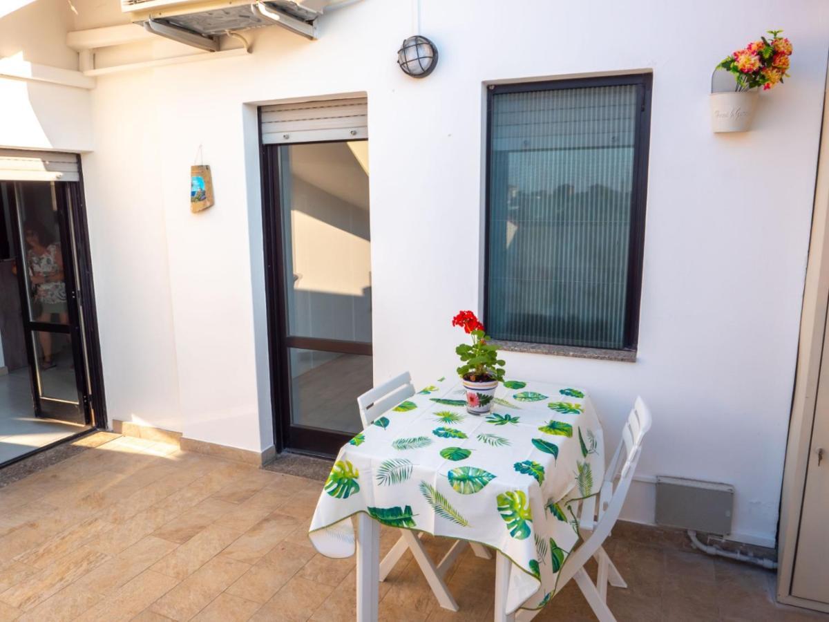 דירות מילאנו Comfy Penthouse מראה חיצוני תמונה