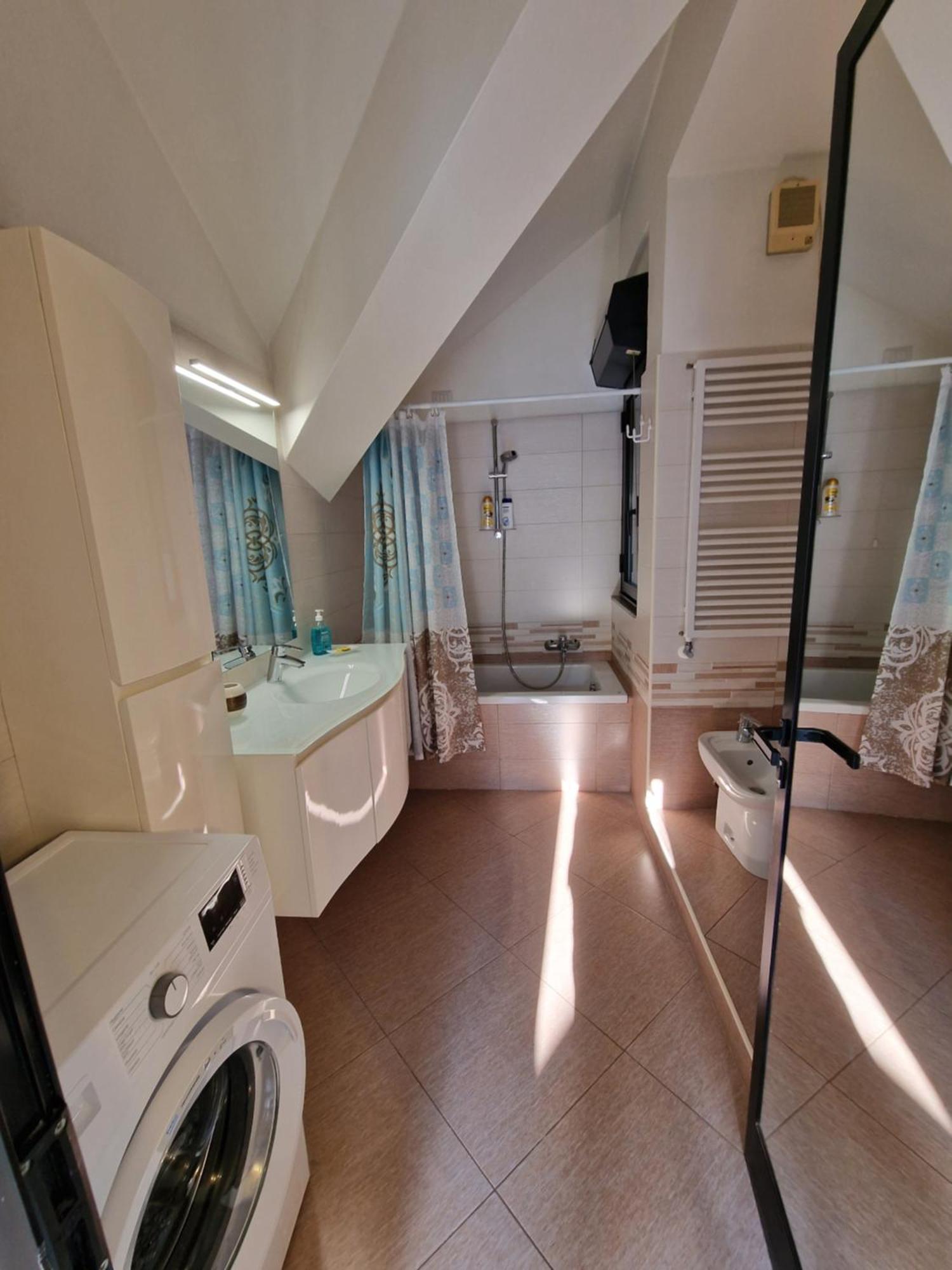 דירות מילאנו Comfy Penthouse מראה חיצוני תמונה